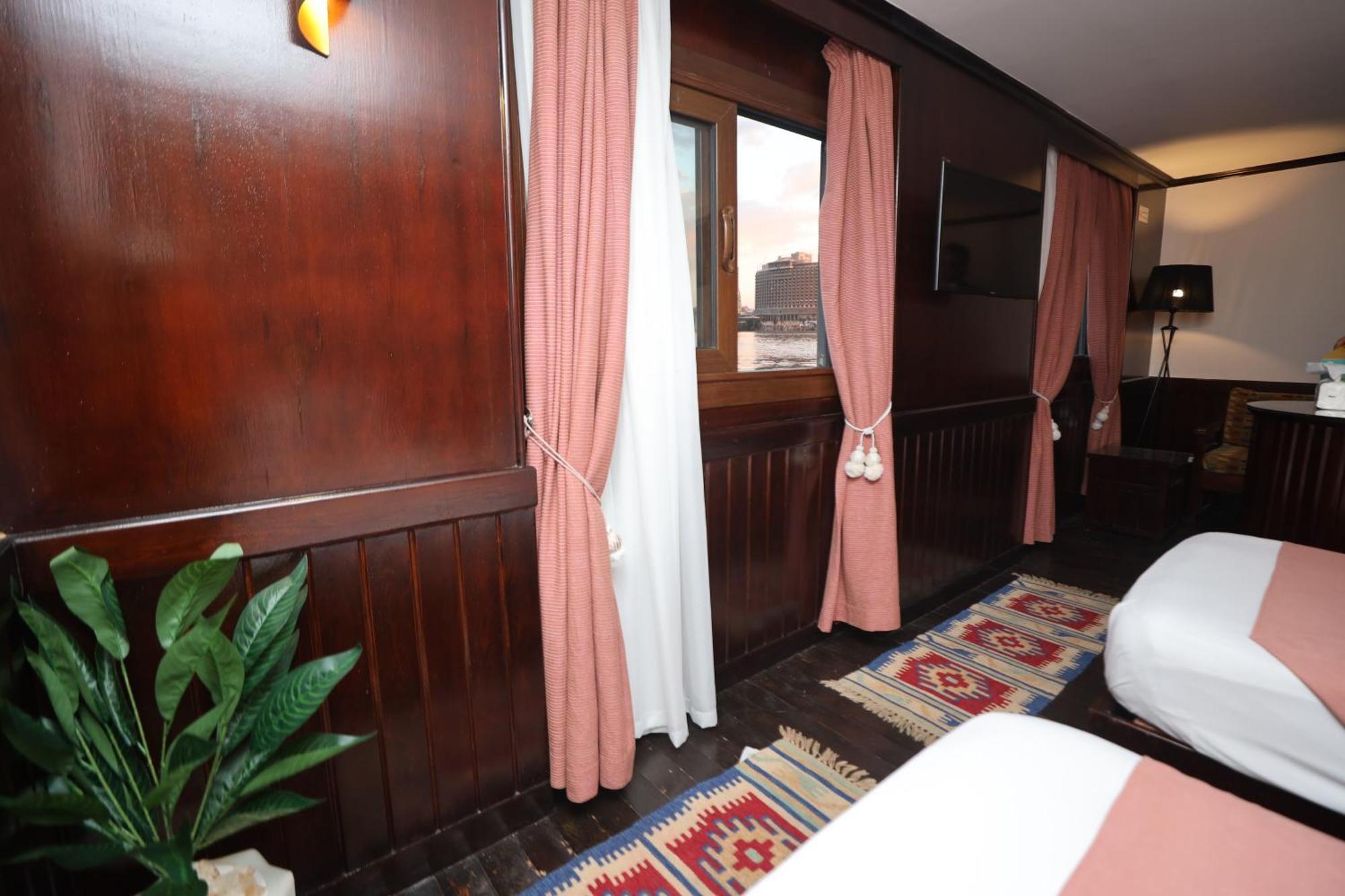 You Nile View Hotel Giza Bagian luar foto