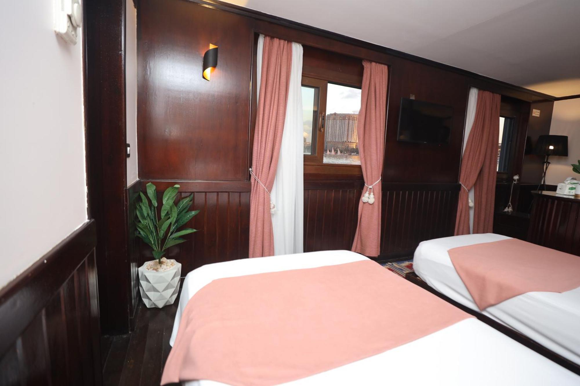 You Nile View Hotel Giza Bagian luar foto