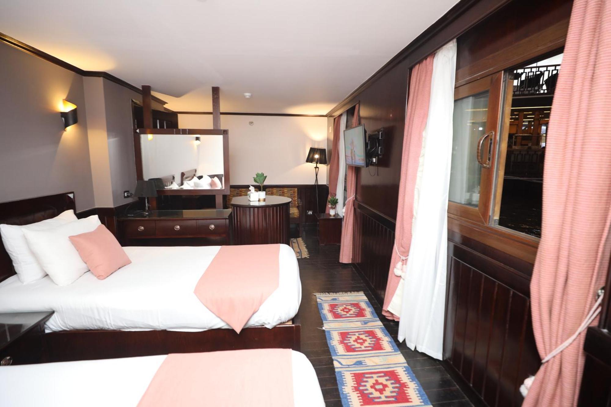 You Nile View Hotel Giza Bagian luar foto