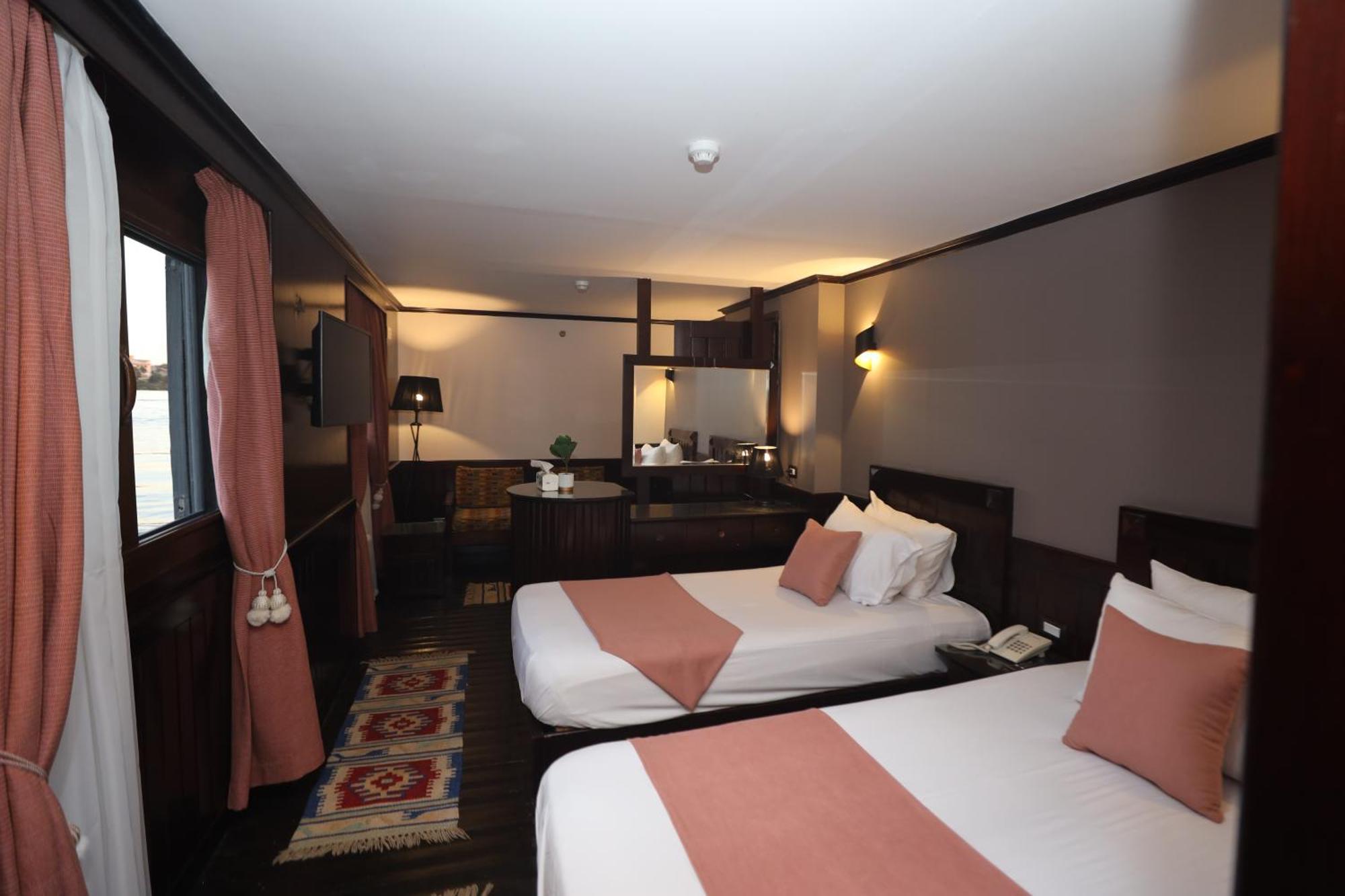 You Nile View Hotel Giza Bagian luar foto