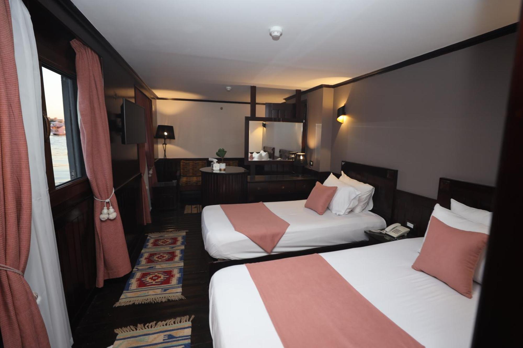 You Nile View Hotel Giza Bagian luar foto
