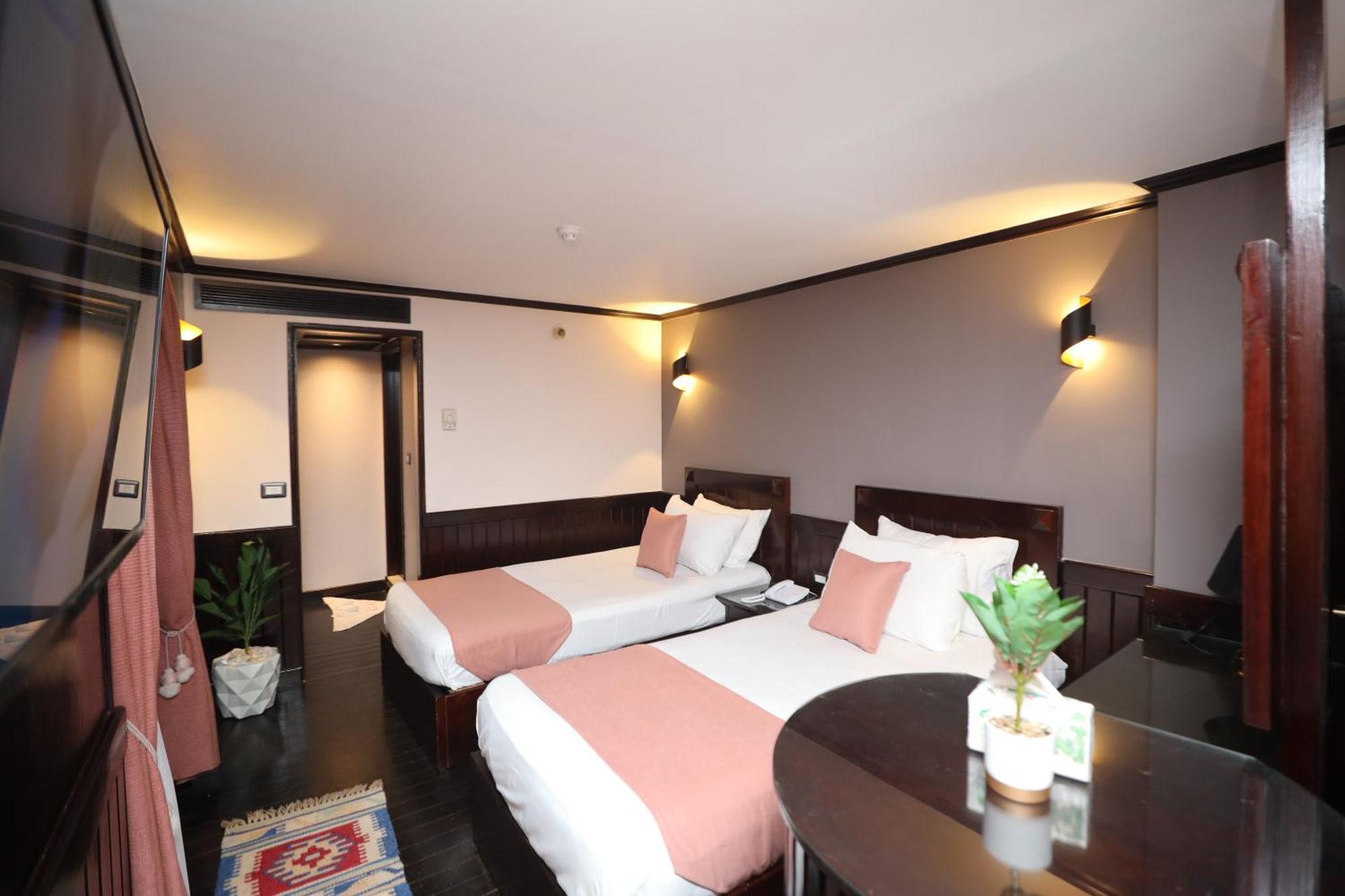 You Nile View Hotel Giza Bagian luar foto