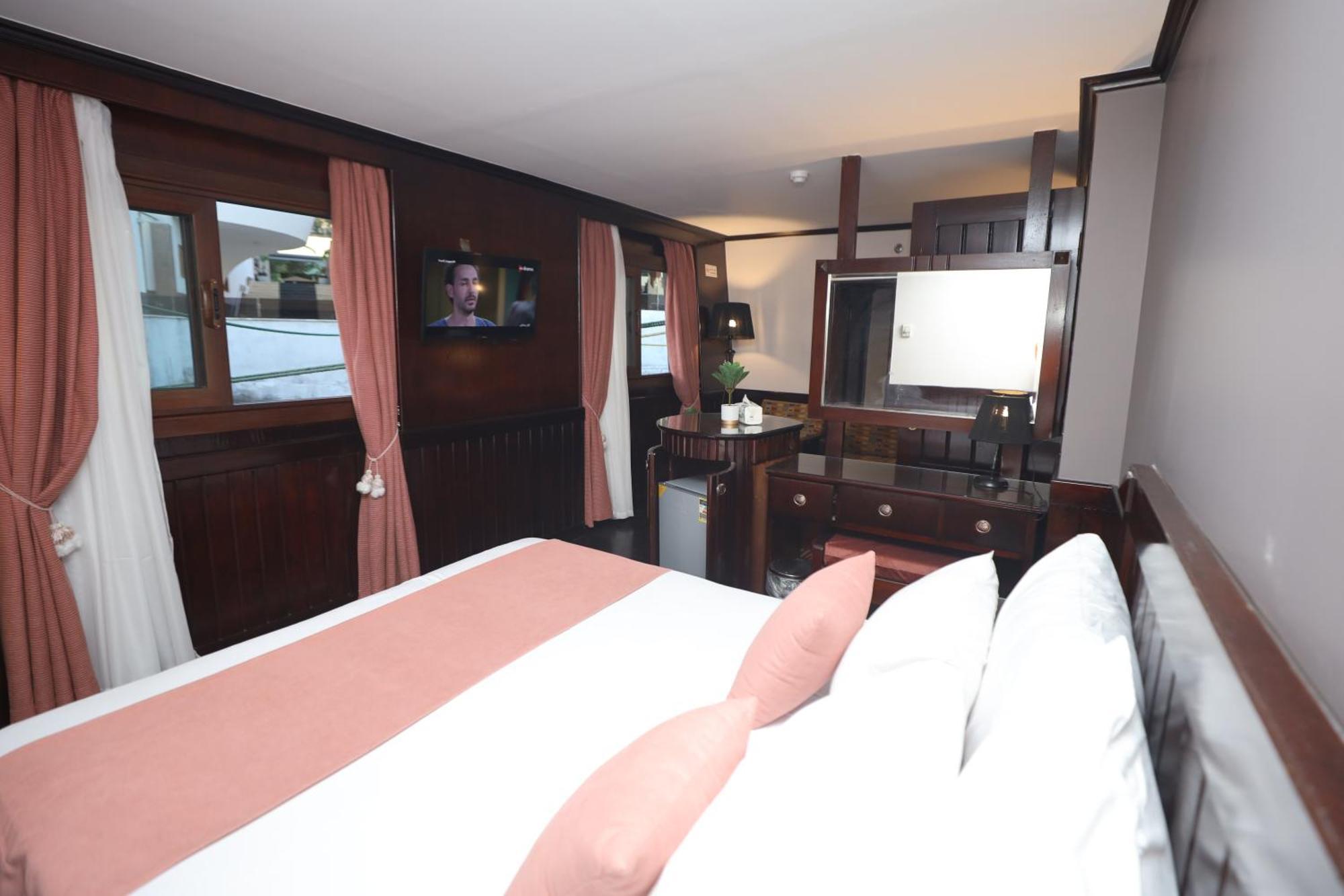 You Nile View Hotel Giza Bagian luar foto