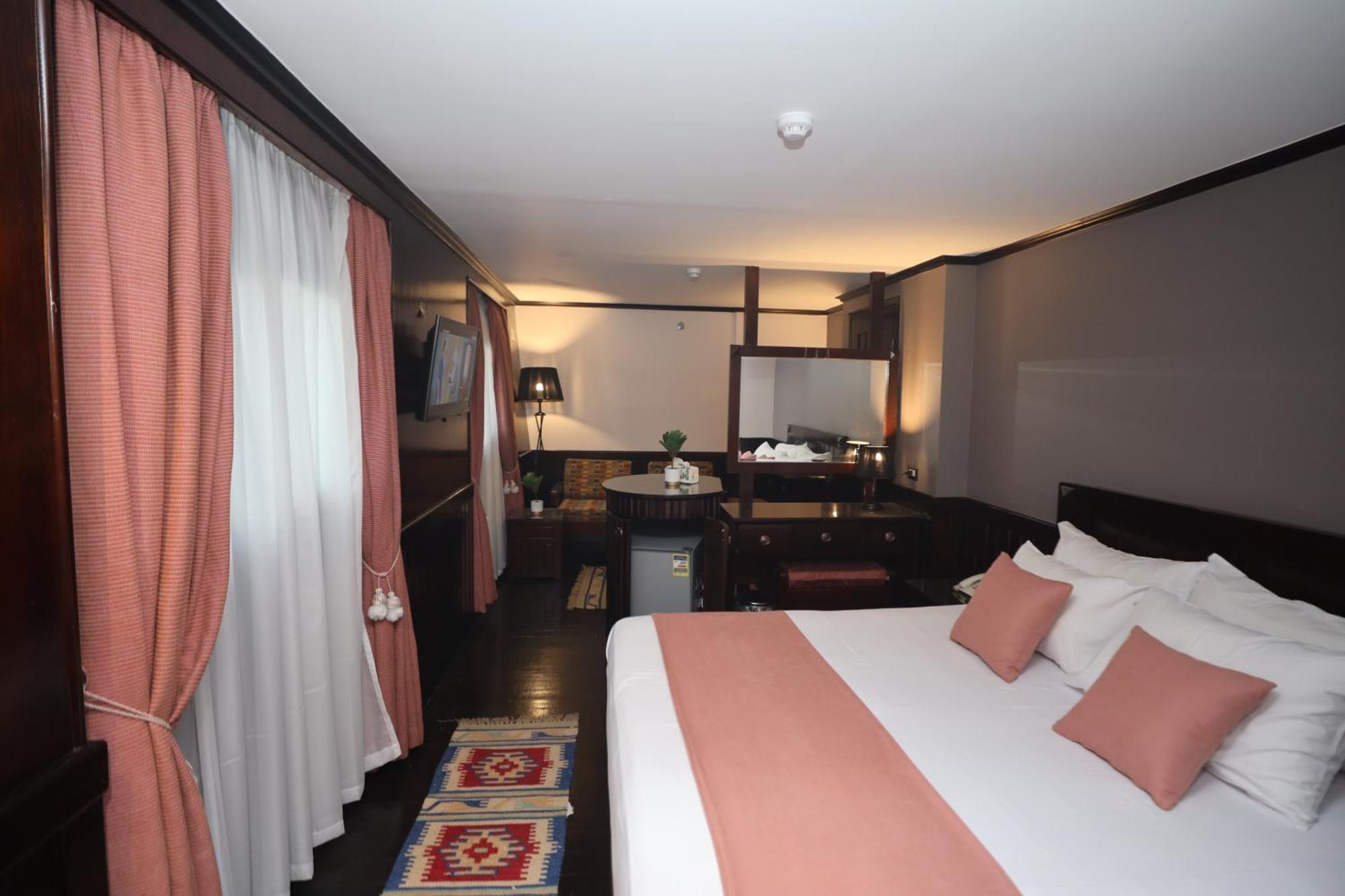 You Nile View Hotel Giza Bagian luar foto