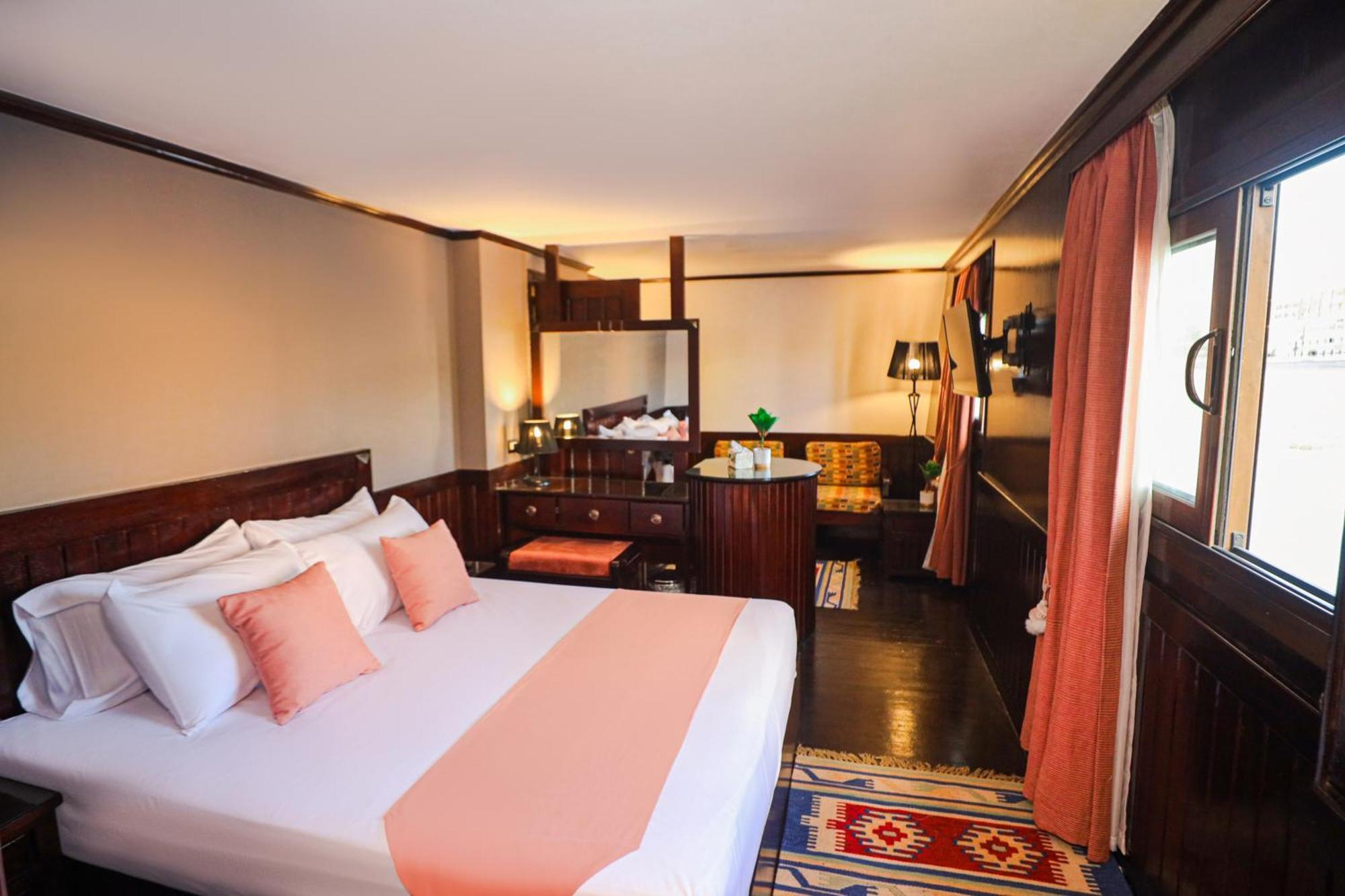 You Nile View Hotel Giza Bagian luar foto